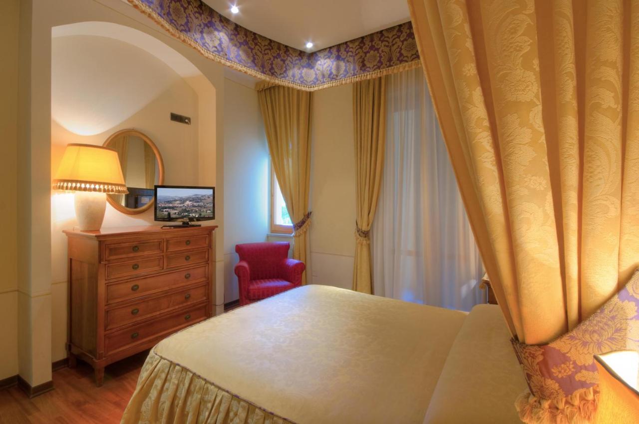 Hotel Giardino San Lorenzo in Campo المظهر الخارجي الصورة